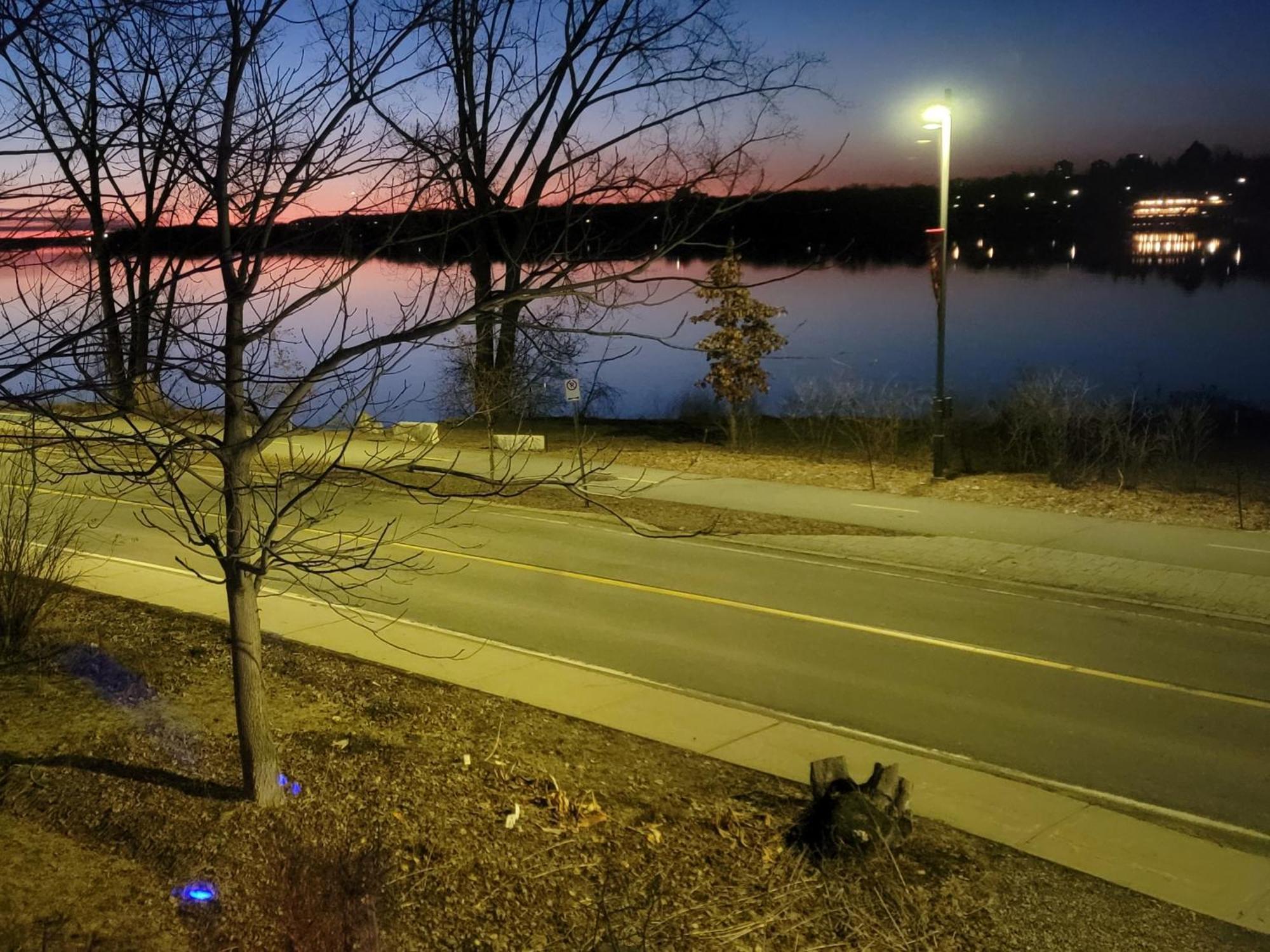 Kokomo Inn Bed And Breakfast Ottawa-Gatineau'S Only Tropical Riverfront B&B On The National Capital Cycling Pathway Route Verte #1 - For Adults Only - Chambre D'Hotes Tropical Aux Berges Des Outaouais Bnb #17542O Εξωτερικό φωτογραφία