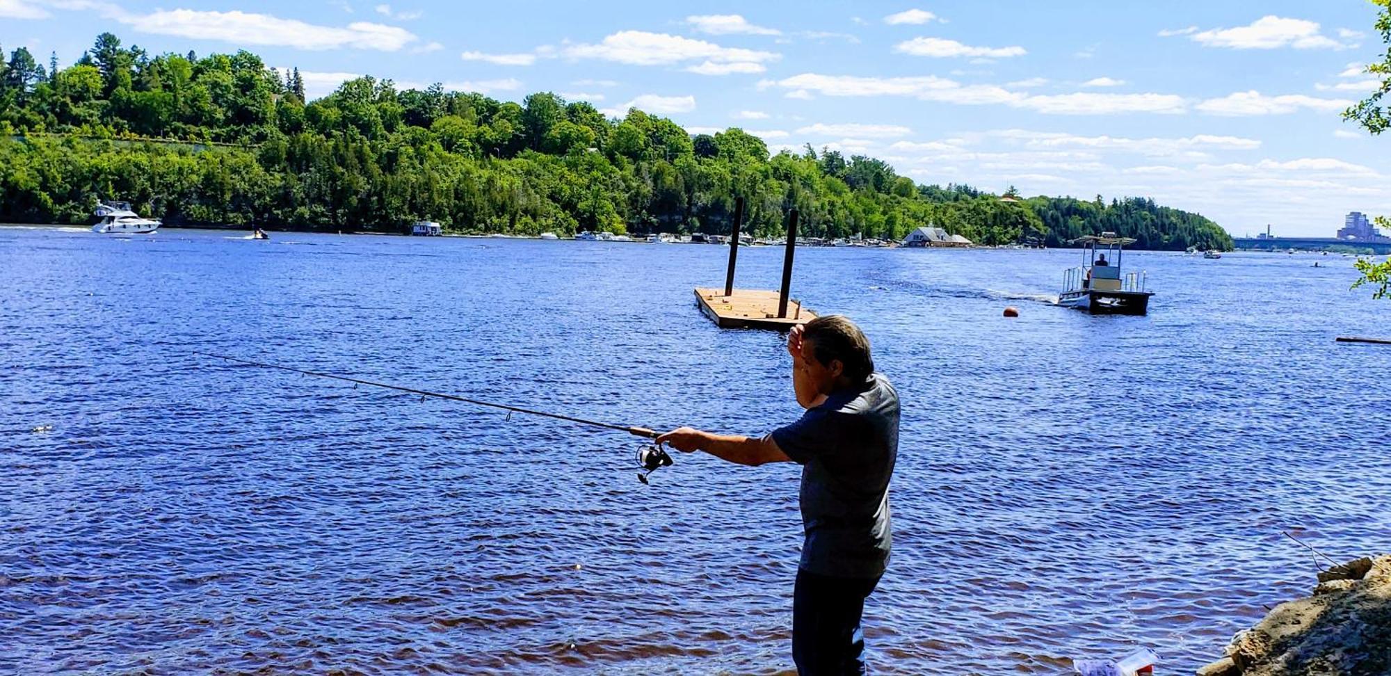 Kokomo Inn Bed And Breakfast Ottawa-Gatineau'S Only Tropical Riverfront B&B On The National Capital Cycling Pathway Route Verte #1 - For Adults Only - Chambre D'Hotes Tropical Aux Berges Des Outaouais Bnb #17542O Εξωτερικό φωτογραφία