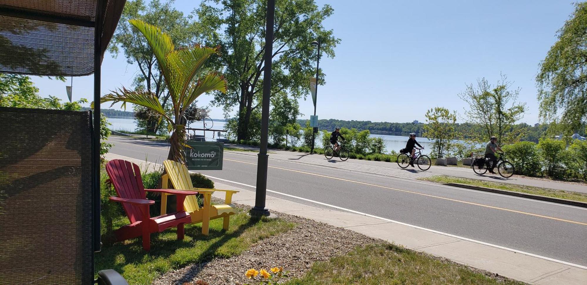 Kokomo Inn Bed And Breakfast Ottawa-Gatineau'S Only Tropical Riverfront B&B On The National Capital Cycling Pathway Route Verte #1 - For Adults Only - Chambre D'Hotes Tropical Aux Berges Des Outaouais Bnb #17542O Εξωτερικό φωτογραφία