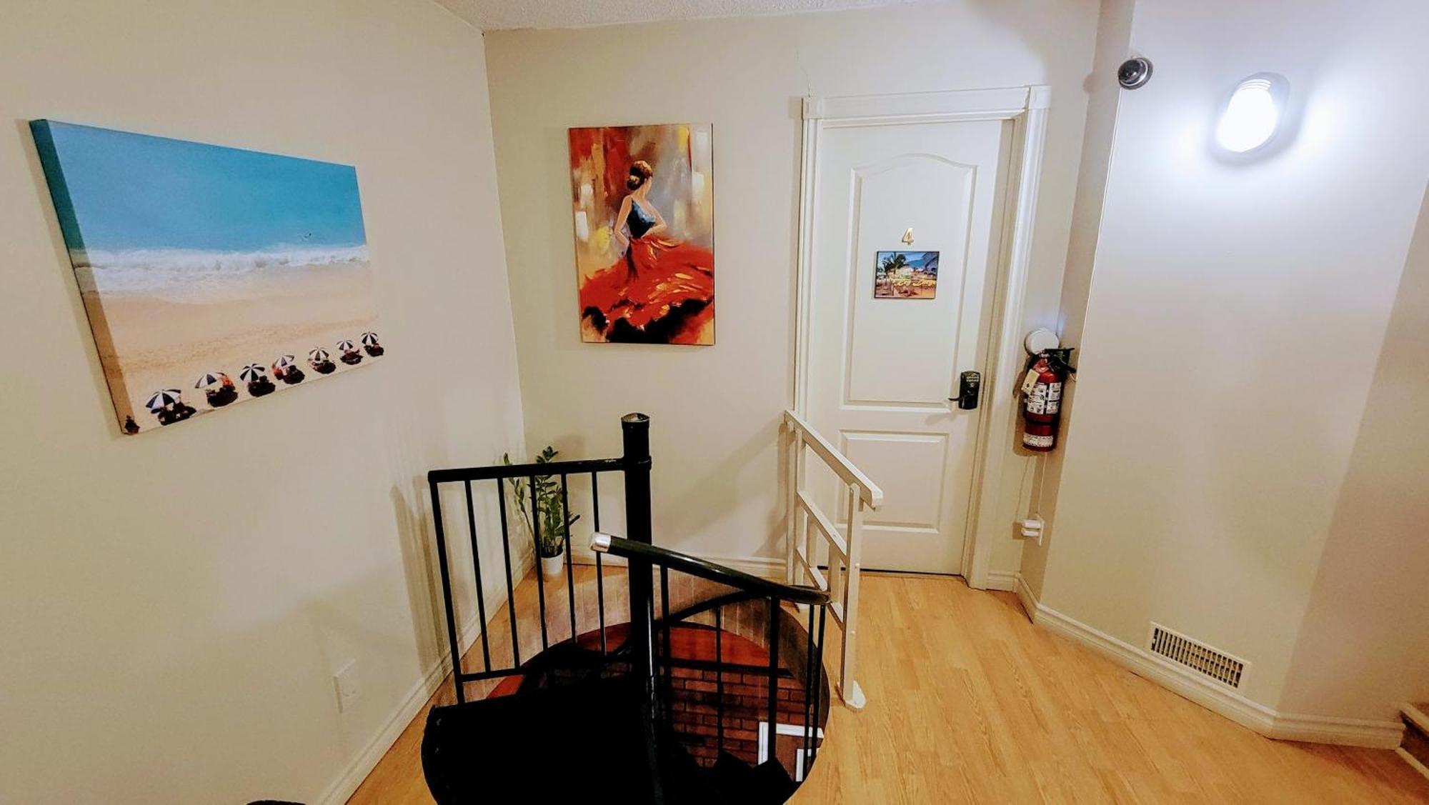 Kokomo Inn Bed And Breakfast Ottawa-Gatineau'S Only Tropical Riverfront B&B On The National Capital Cycling Pathway Route Verte #1 - For Adults Only - Chambre D'Hotes Tropical Aux Berges Des Outaouais Bnb #17542O Δωμάτιο φωτογραφία