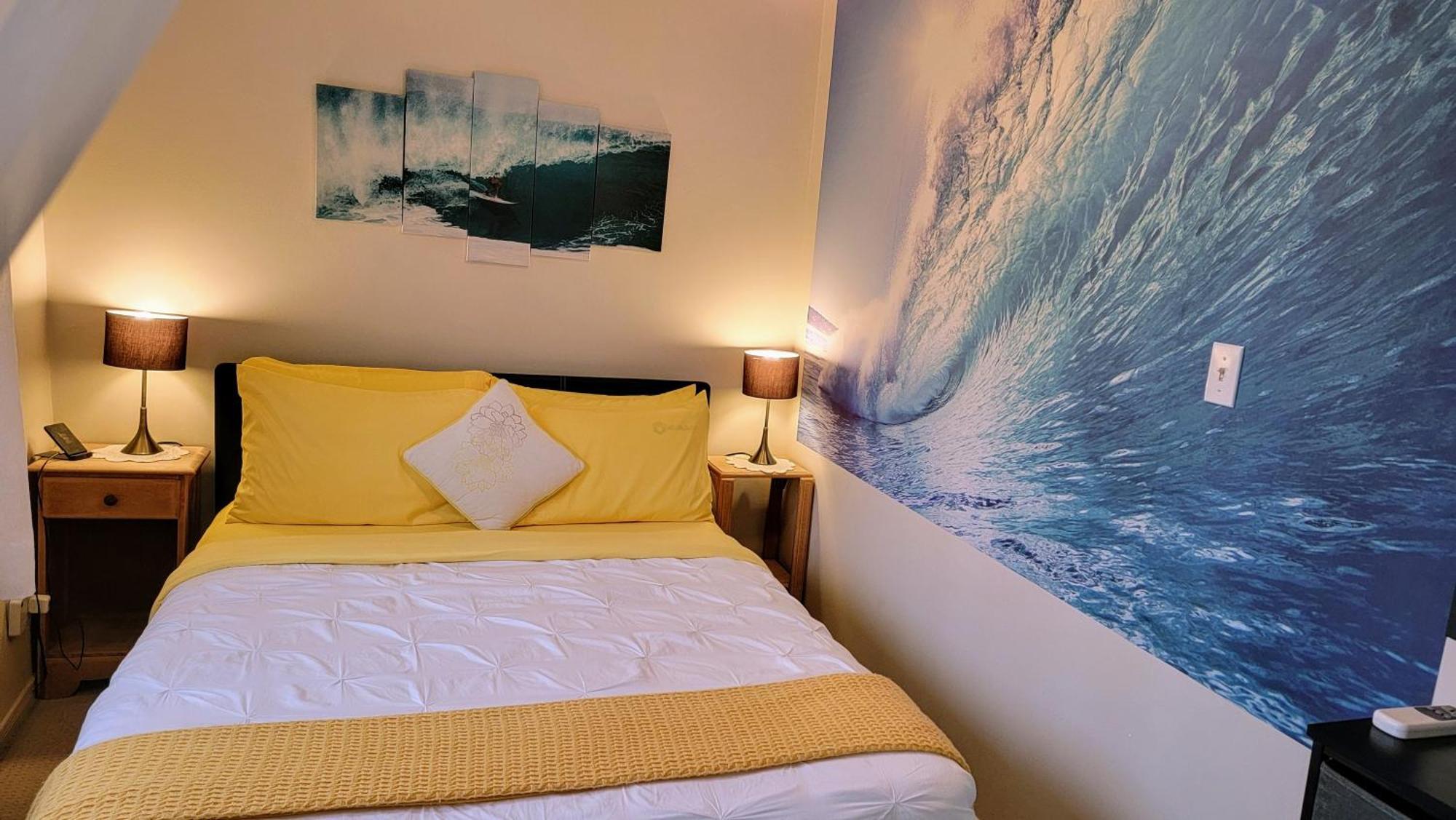 Kokomo Inn Bed And Breakfast Ottawa-Gatineau'S Only Tropical Riverfront B&B On The National Capital Cycling Pathway Route Verte #1 - For Adults Only - Chambre D'Hotes Tropical Aux Berges Des Outaouais Bnb #17542O Δωμάτιο φωτογραφία